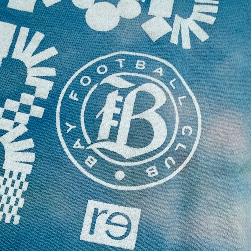✨ Unisex Bay Football Club Colorful Tie-Dye Short Sleeve Tee - Picture 3 of 6